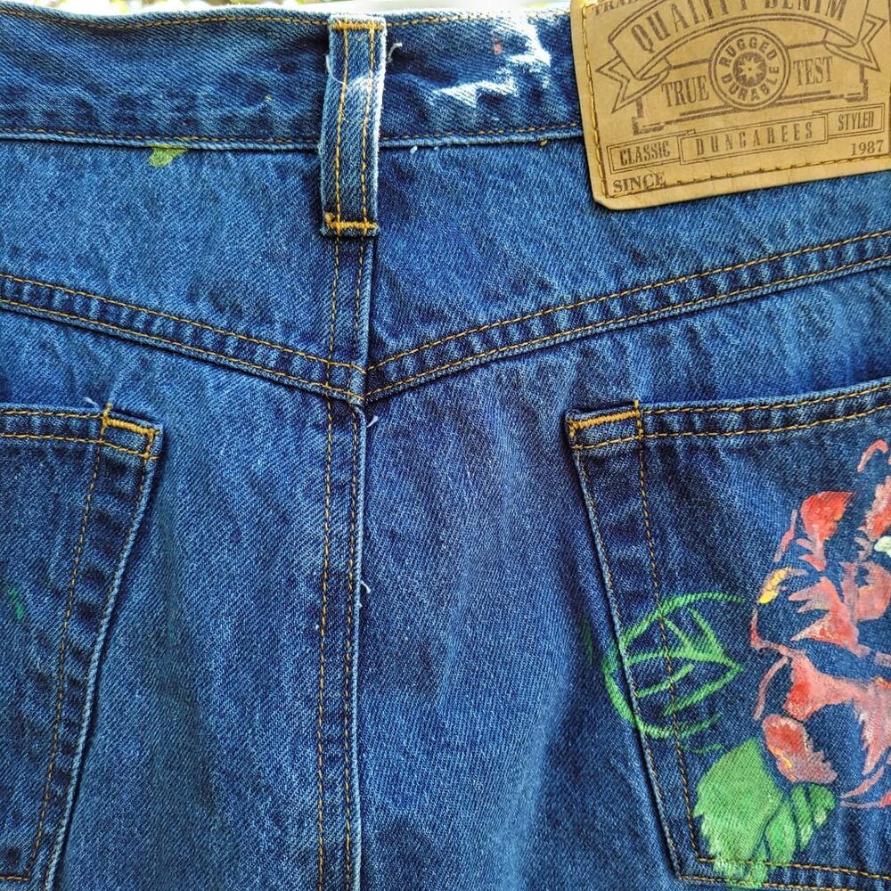 Vintage Memphis Denim Skirt Painted Floral Back Pocket size 11/12 - Picture 3 of 4
